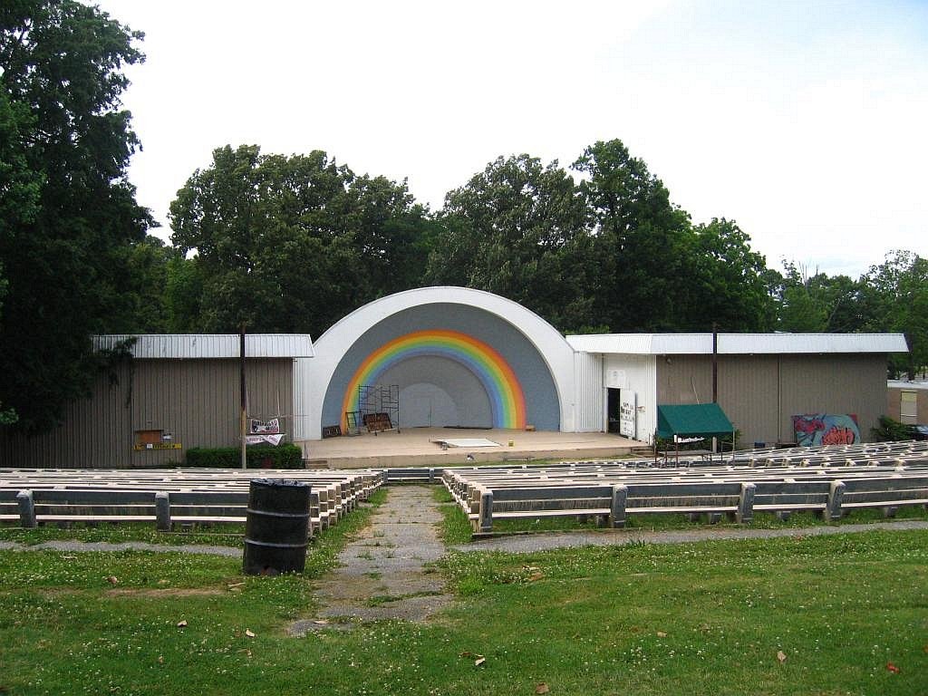 Overton Park, TN - File:Overton park shell.jpg - Wikipedia
